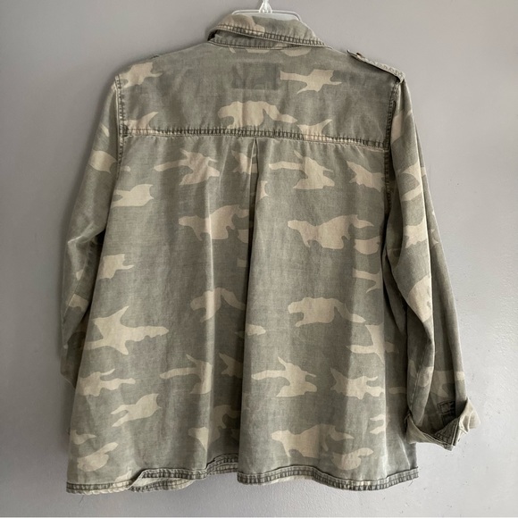 Lucky Brand Camo Shacket - Picture 3 of 3